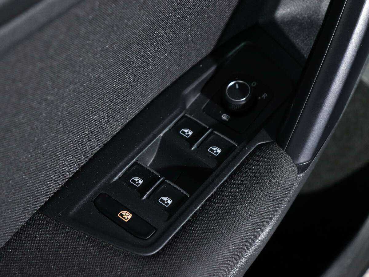 Купить Volkswagen Tiguan, 2017, 124 700 км.. Фото: #13