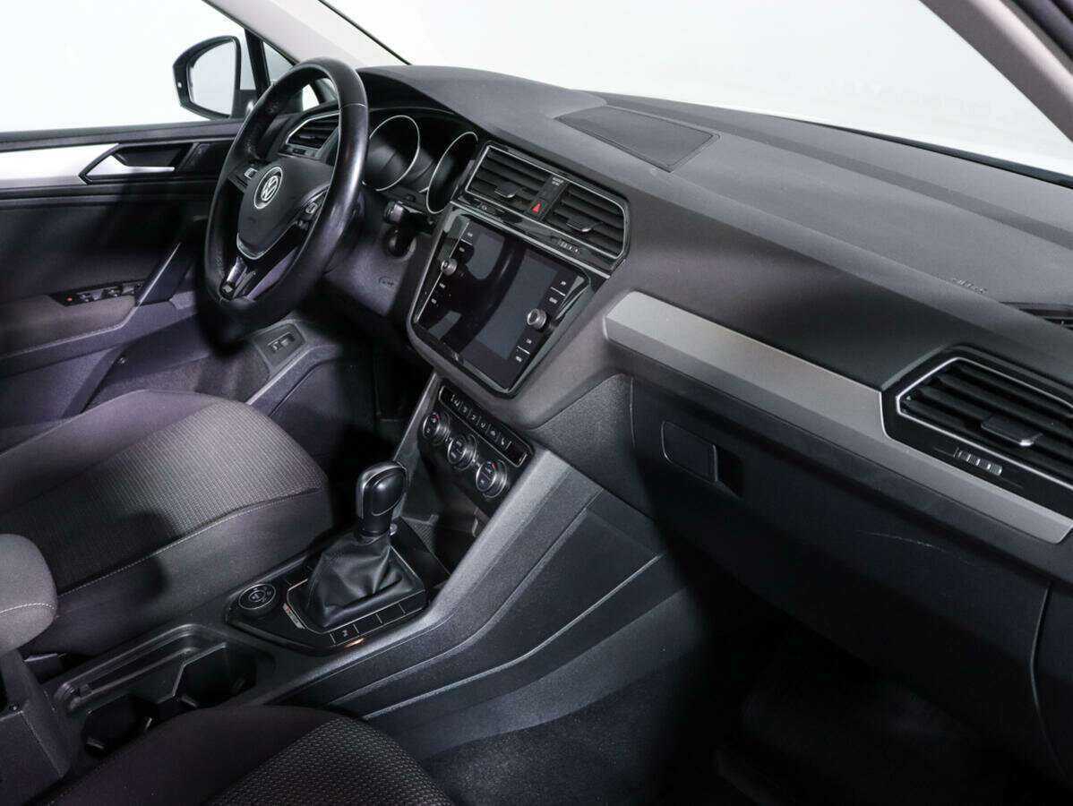 Купить Volkswagen Tiguan, 2020, 44 650 км.. Фото: #6