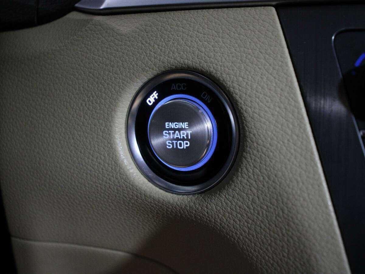 Купить Hyundai Genesis, 2015, 64 400 км.. Фото: #19