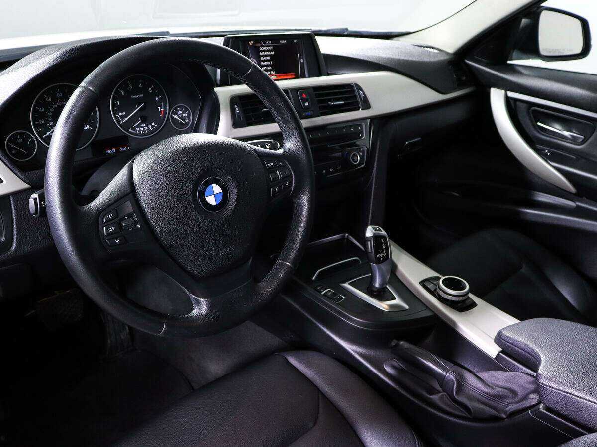 Купить BMW 3 серии, 2016, 88 948 км.. Фото: #10