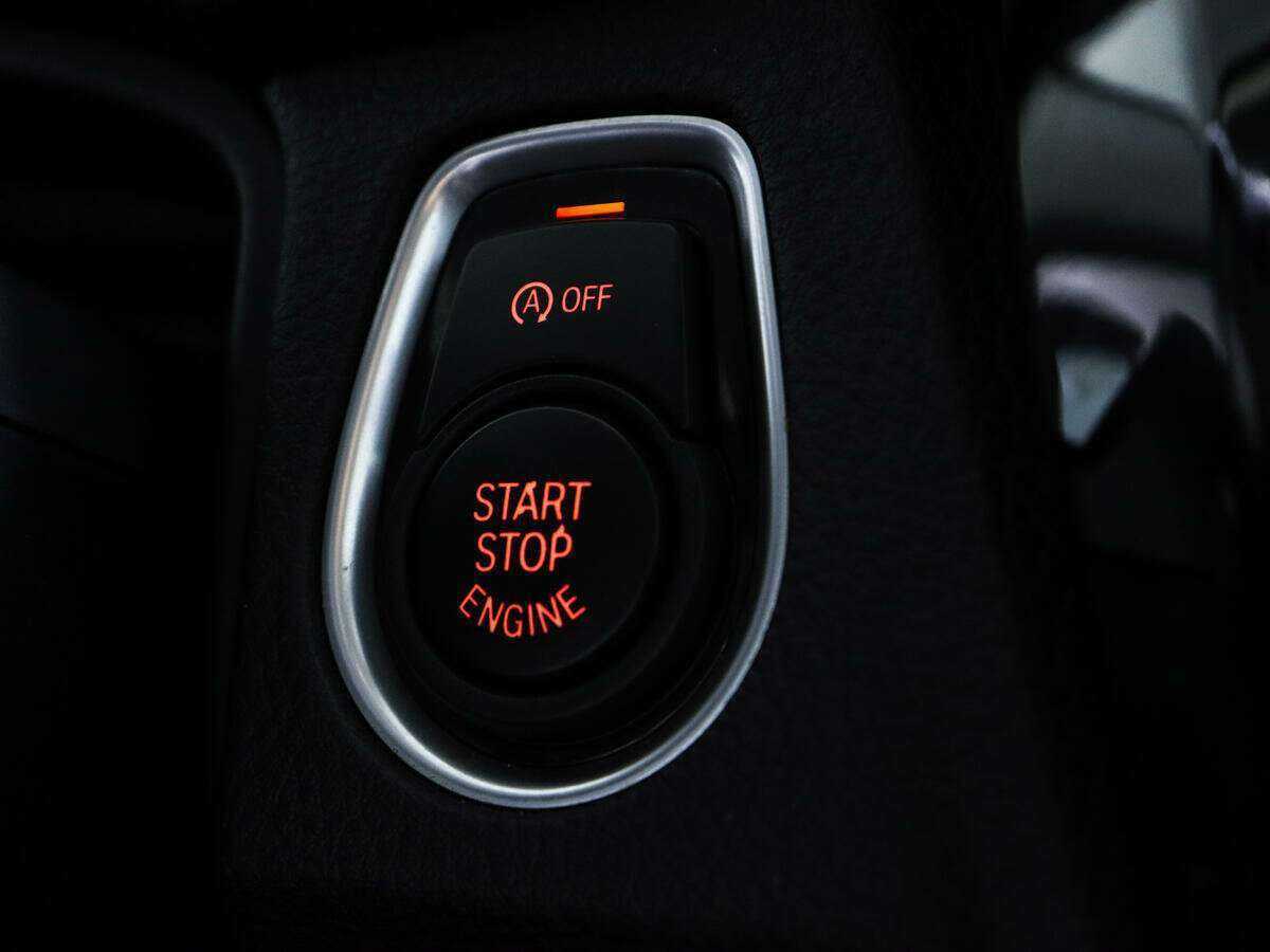 Купить BMW 3 серии, 2016, 88 948 км.. Фото: #14