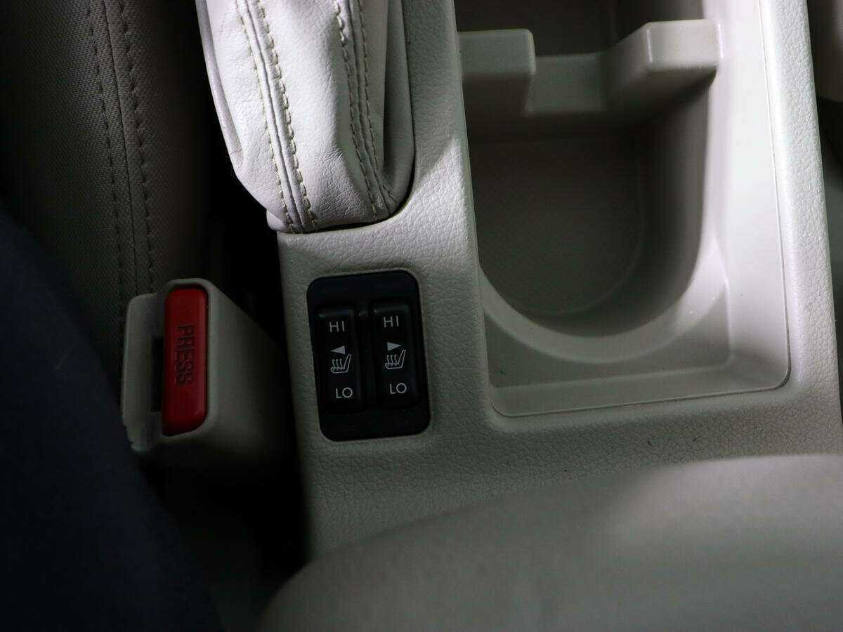 Купить Subaru XV, 2012, 88 650 км.. Фото: #15