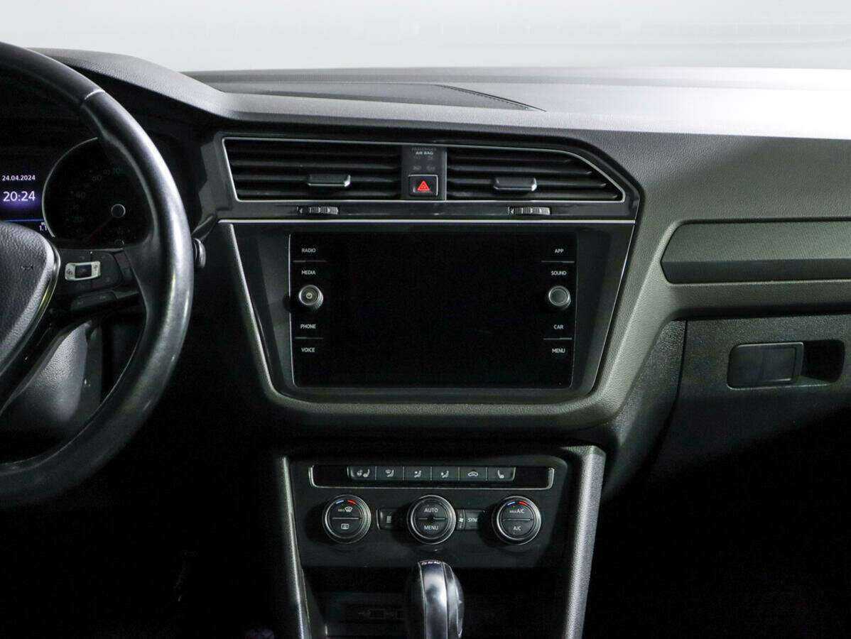 Купить Volkswagen Tiguan, 2018, 118 948 км.. Фото: #10