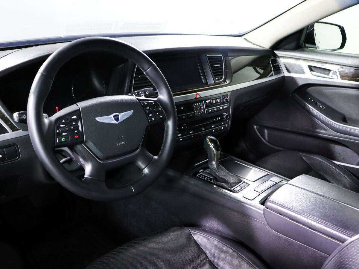 Купить Hyundai Genesis, 2014, 223 227 км.. Фото: #12