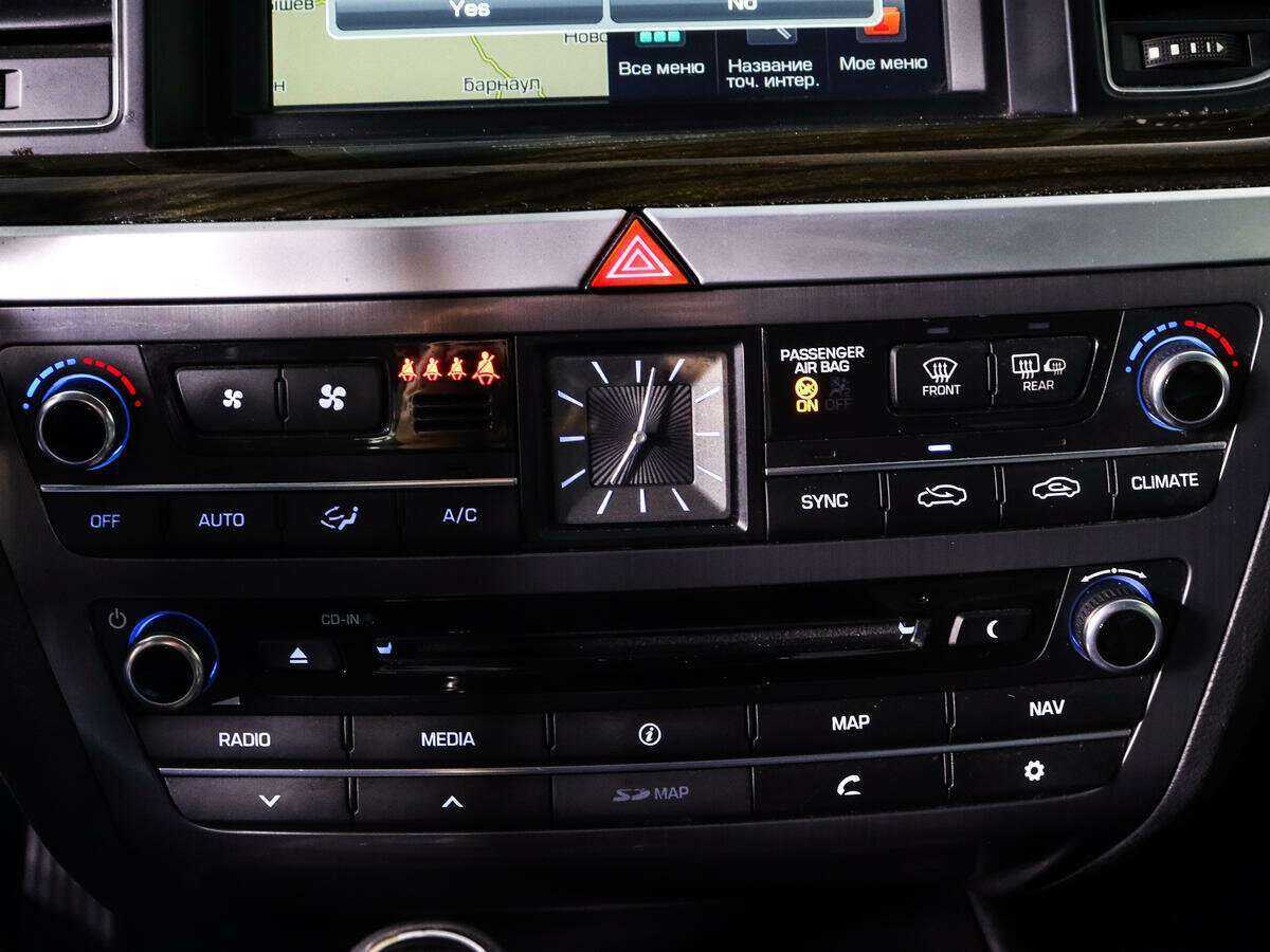 Купить Hyundai Genesis, 2014, 223 227 км.. Фото: #17