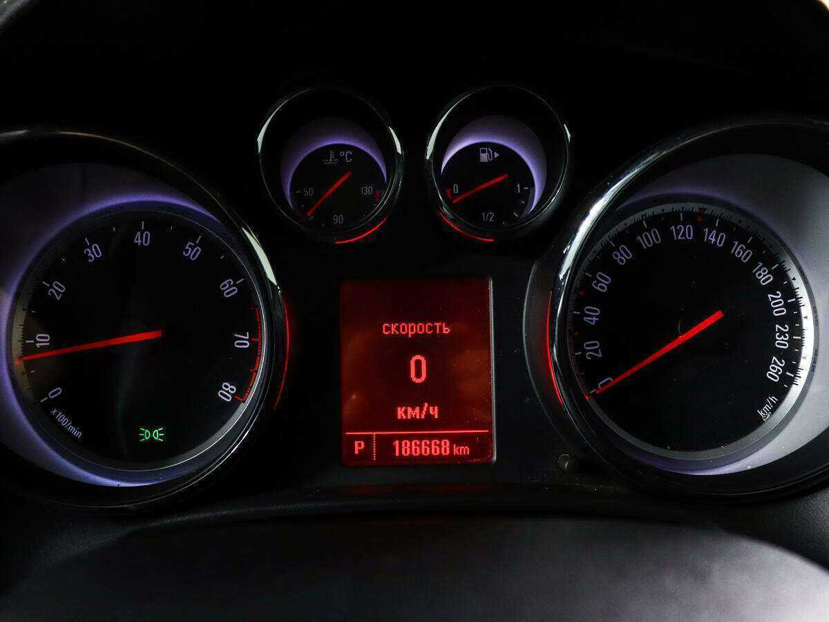 Купить Opel Astra, 2014, 186 666 км.. Фото: #8