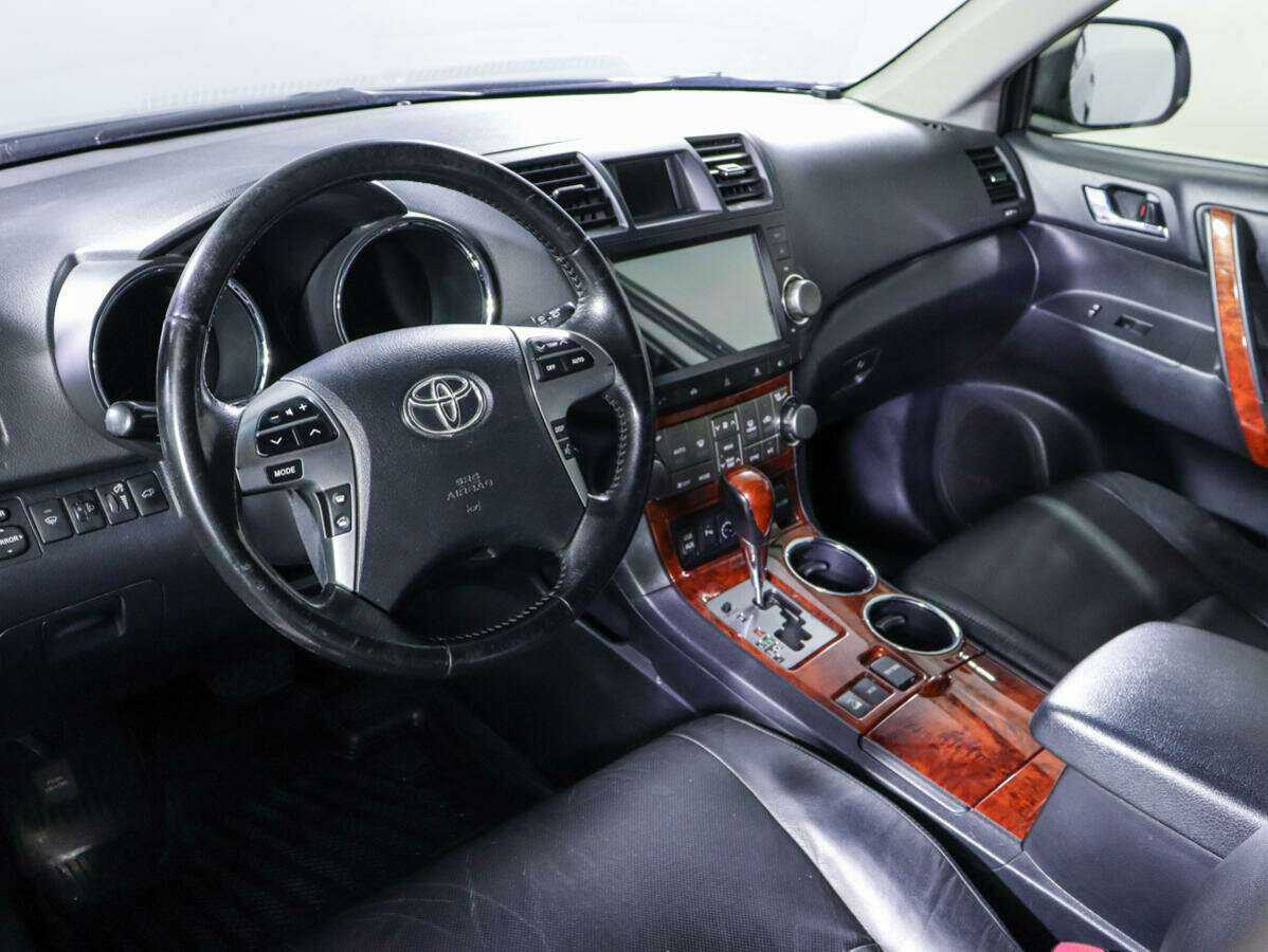 Купить Toyota Highlander, 2012, 124 216 км.. Фото: #13