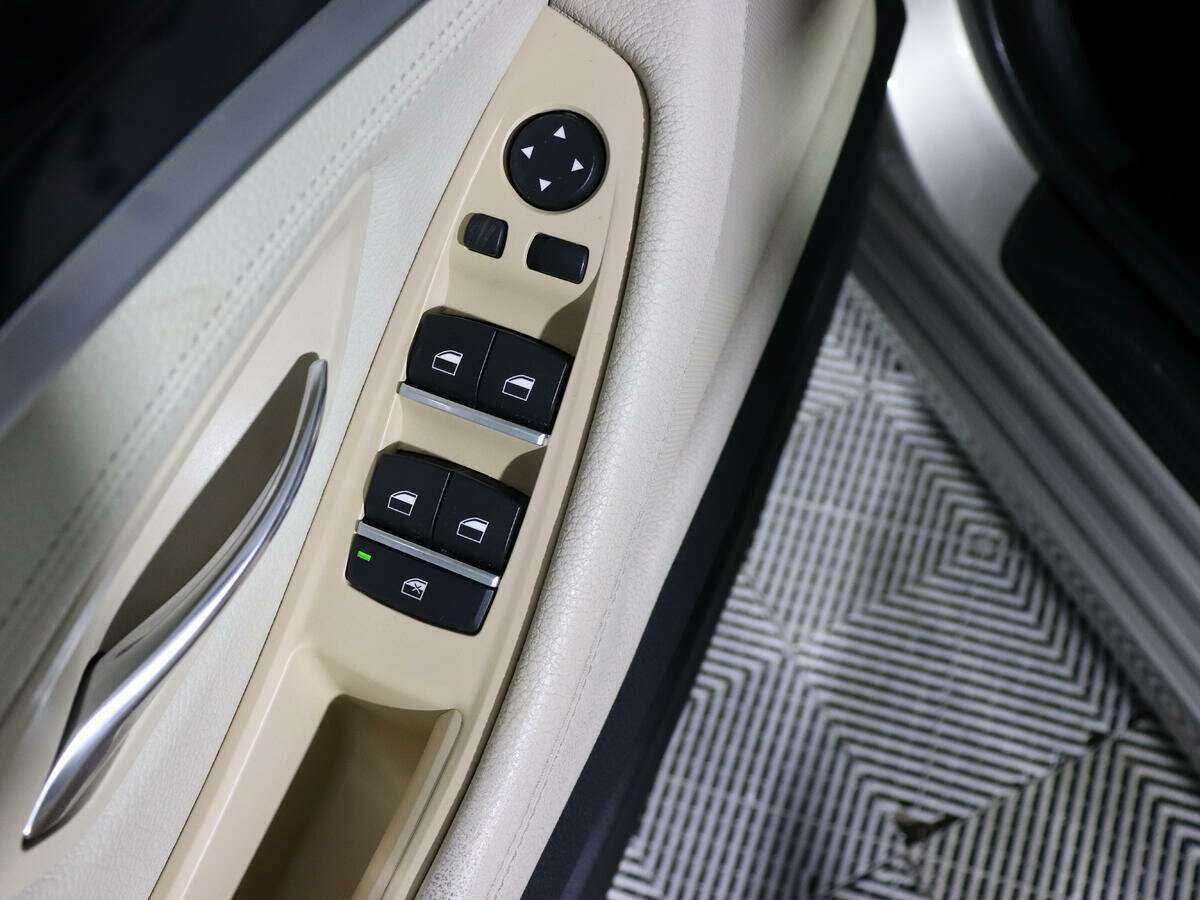 Купить BMW 5 серии, 2012, 118 777 км.. Фото: #12