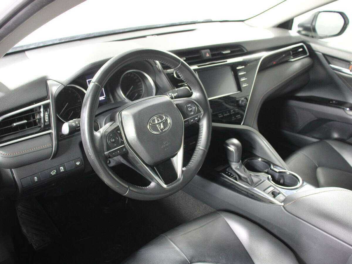 Купить Toyota Camry, 2020, 67 377 км.. Фото: #13