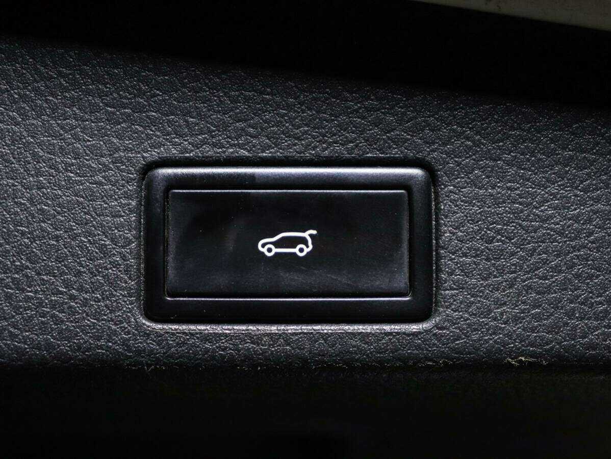 Купить Volkswagen Touareg, 2012, 189 500 км.. Фото: #10