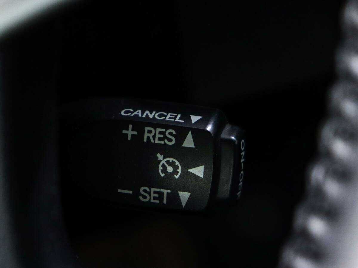 Купить Toyota Camry, 2012, 388 525 км.. Фото: #16