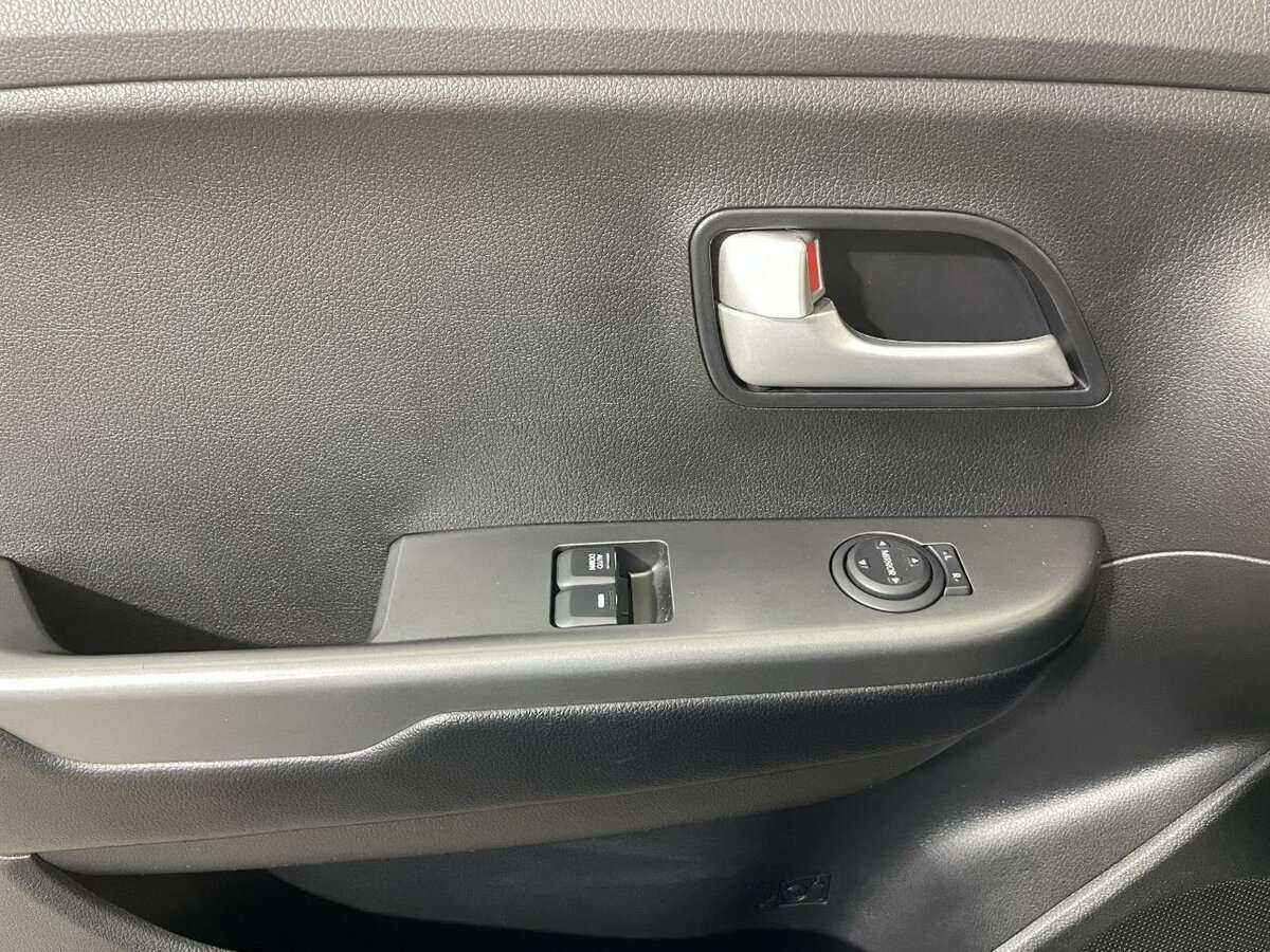 Купить Kia Rio, 2017, 105 287 км.. Фото: #6