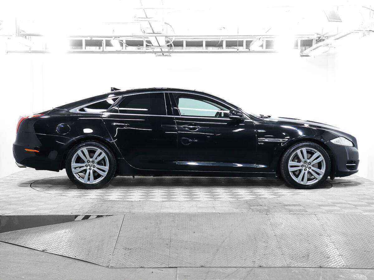 Купить Jaguar XJ, 2013, 86 550 км.. Фото: #3