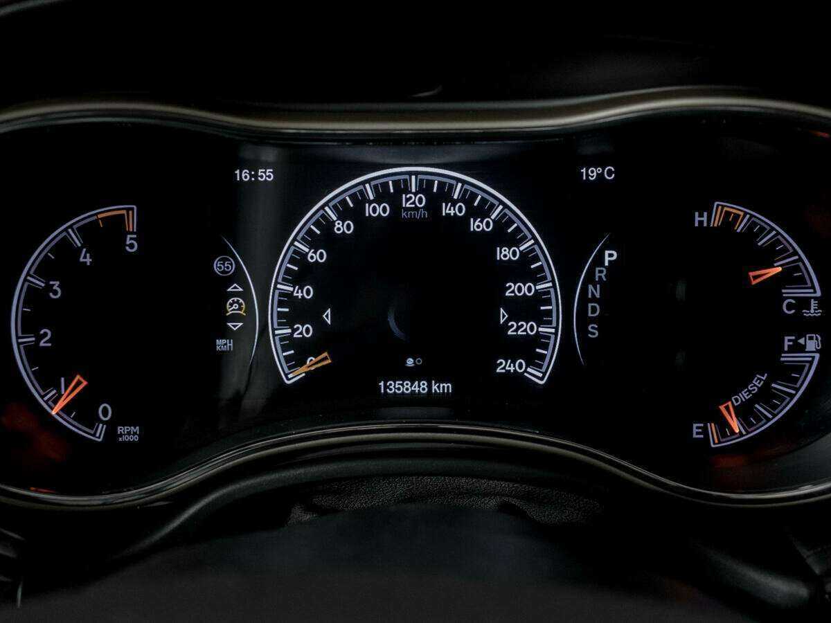 Купить Jeep Grand Cherokee, 2014, 135 736 км.. Фото: #10