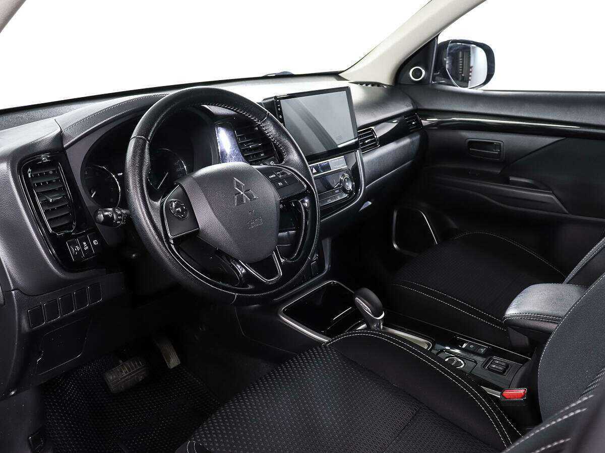 Купить Mitsubishi Outlander, 2018, 123 158 км.. Фото: #12