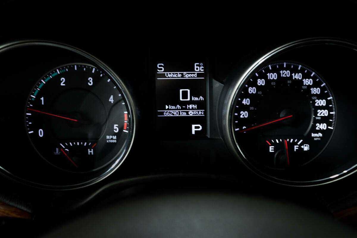 Купить Jeep Grand Cherokee, 2012, 66 238 км.. Фото: #7