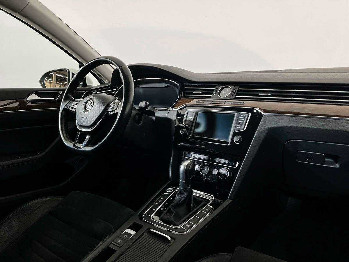 Купить Volkswagen Passat, 2017, 106 250 км.. Фото: #8