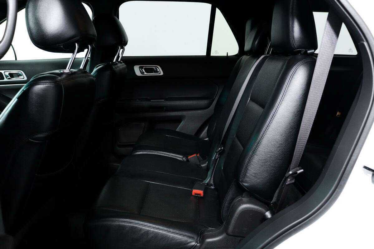 Купить Ford Explorer, 2015, 130 979 км.. Фото: #11