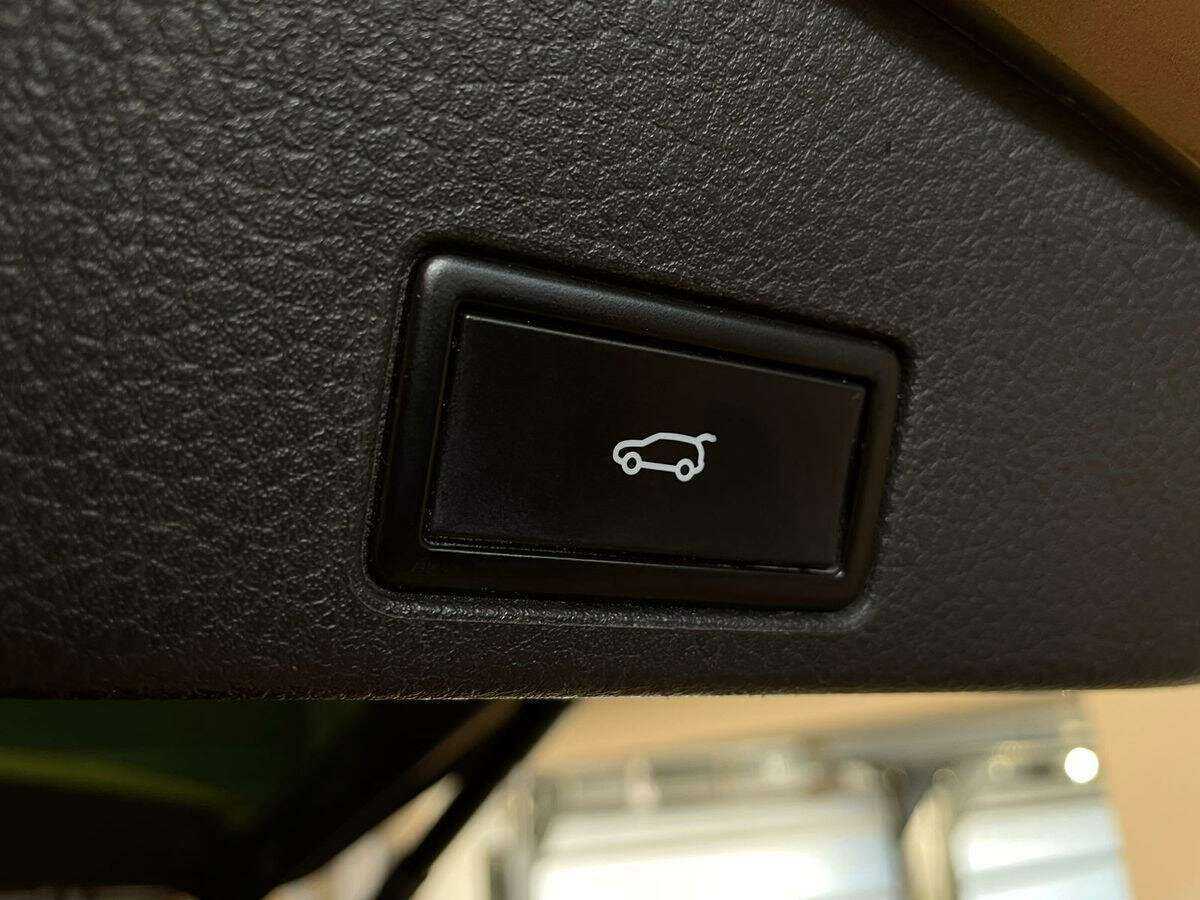 Купить Volkswagen Touareg, 2015, 166 892 км.. Фото: #9