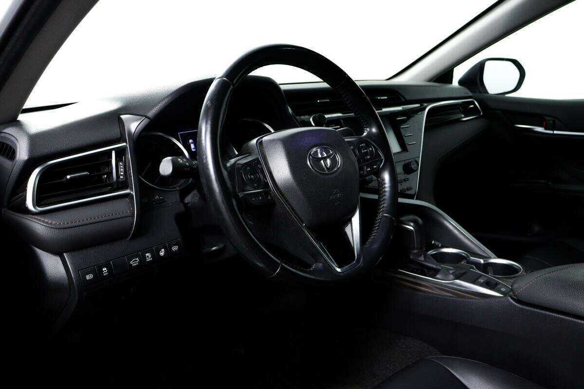 Купить Toyota Camry, 2019, 79 111 км.. Фото: #12