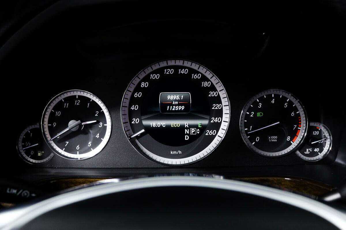 Купить Mercedes-Benz E-Класс, 2012, 112 598 км.. Фото: #9