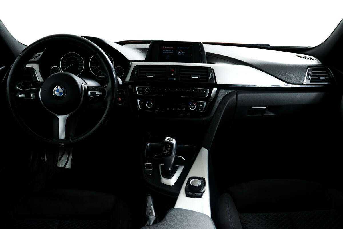 Купить BMW 3 серии, 2018, 165 656 км.. Фото: #10