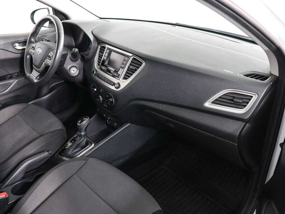 Купить Hyundai Solaris, 2019, 52 919 км.. Фото: #8