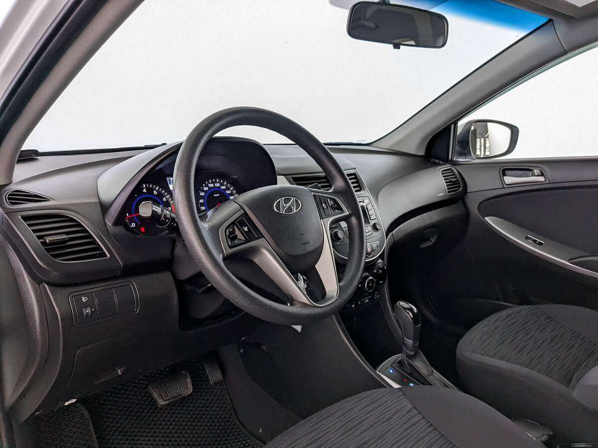 Купить Hyundai Solaris, 2015, 113 015 км.. Фото: #11