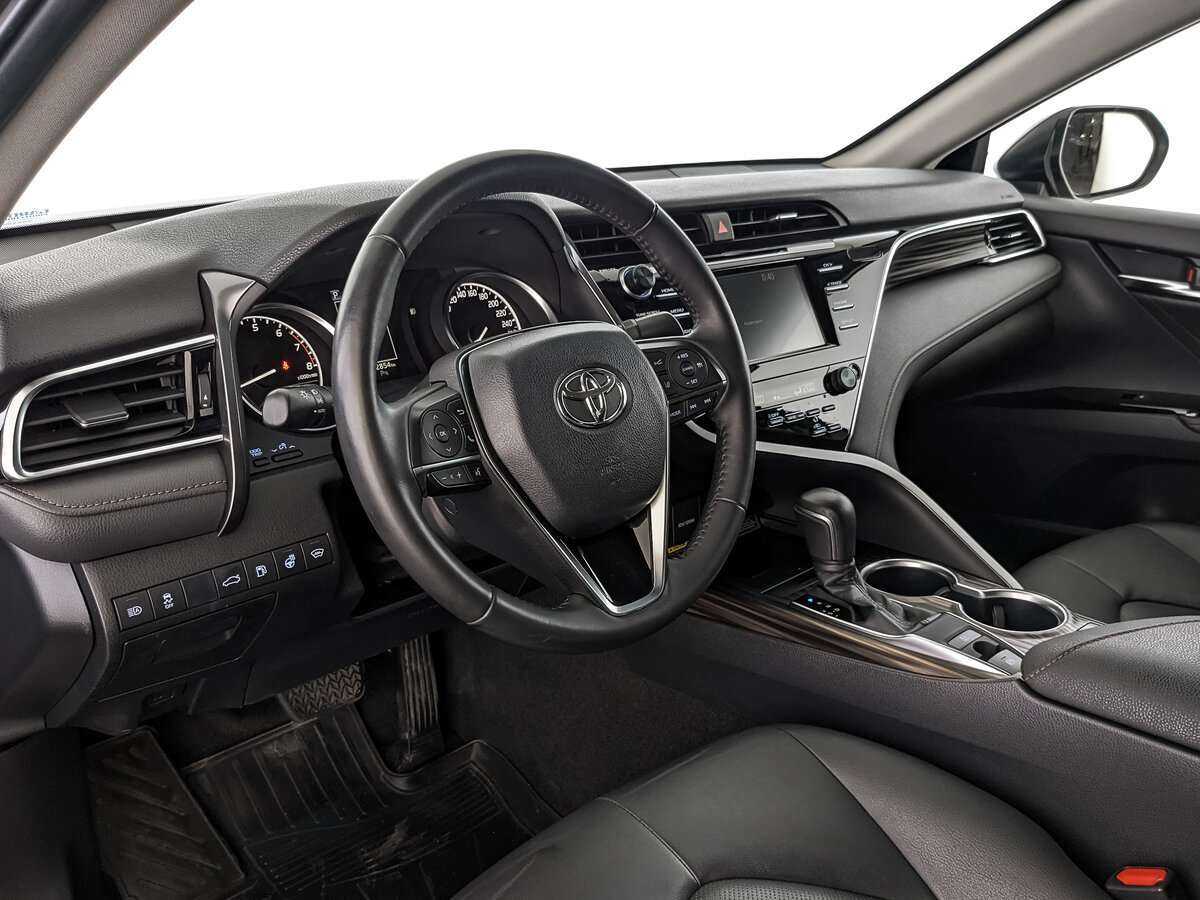 Купить Toyota Camry, 2018, 102 842 км.. Фото: #10