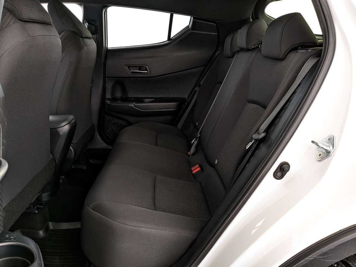 Купить Toyota C-HR, 2019, 36 982 км.. Фото: #12