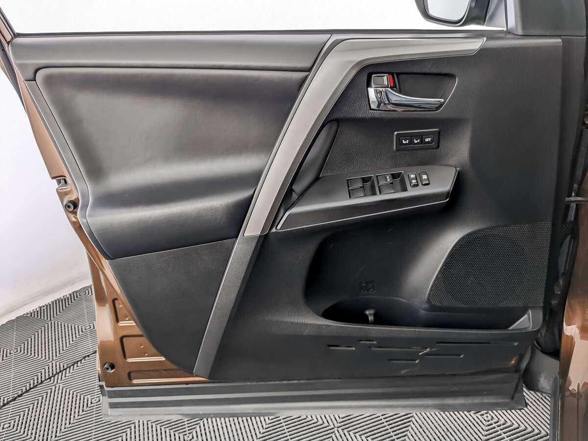 Купить Toyota RAV4, 2017, 118 000 км.. Фото: #14