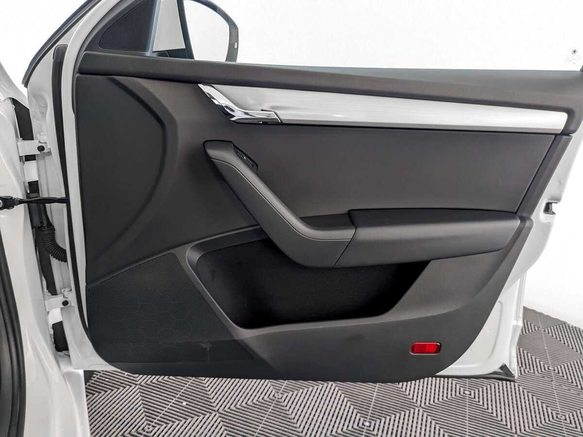 Купить Skoda Octavia, 2020, 70 102 км.. Фото: #19