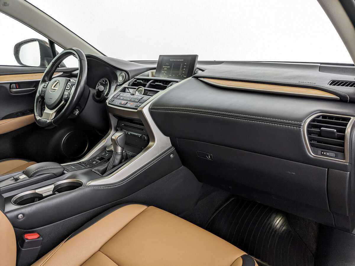 Купить Lexus NX, 2017, 107 835 км.. Фото: #8