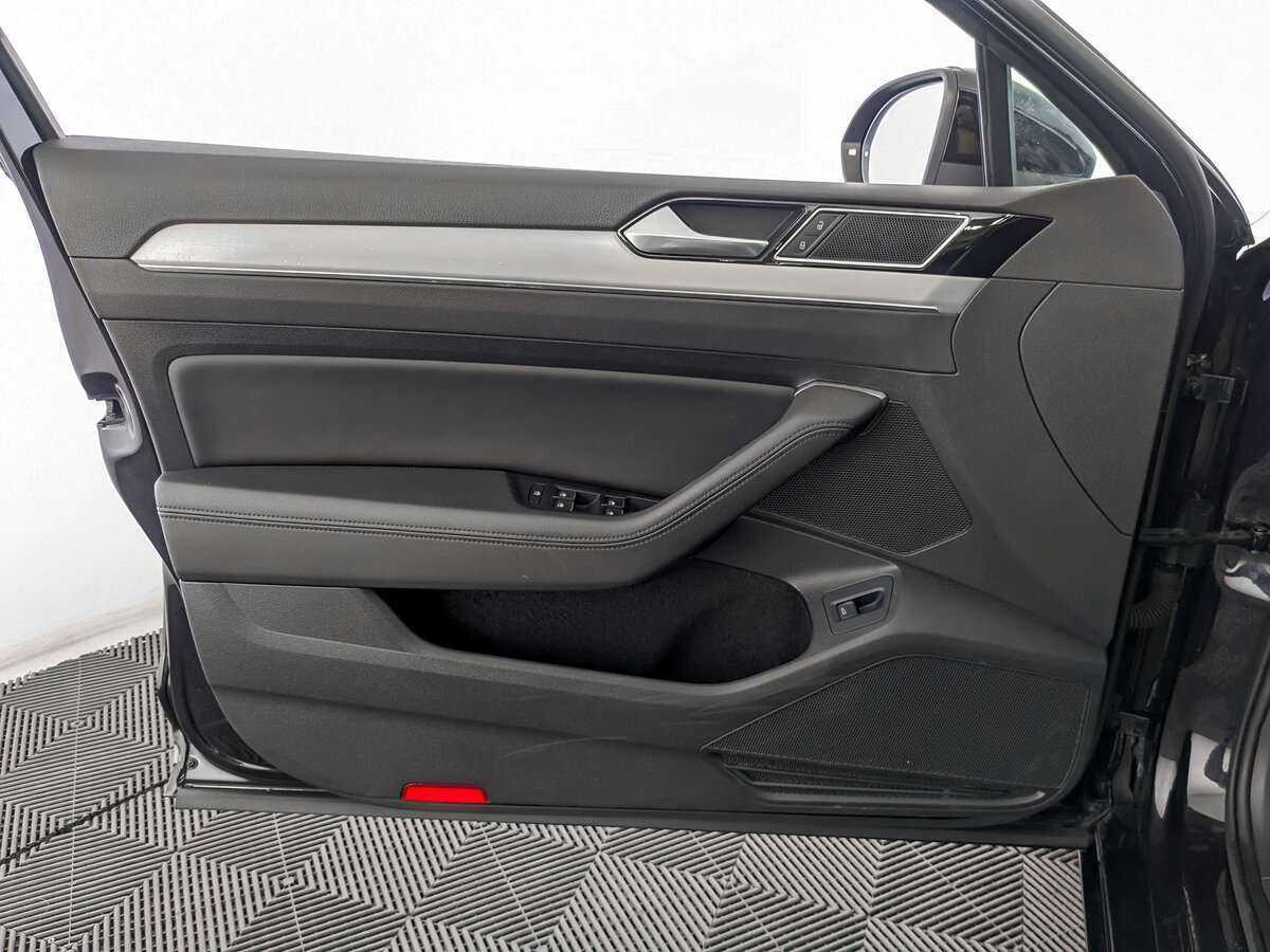 Купить Volkswagen Passat, 2017, 114 127 км.. Фото: #18