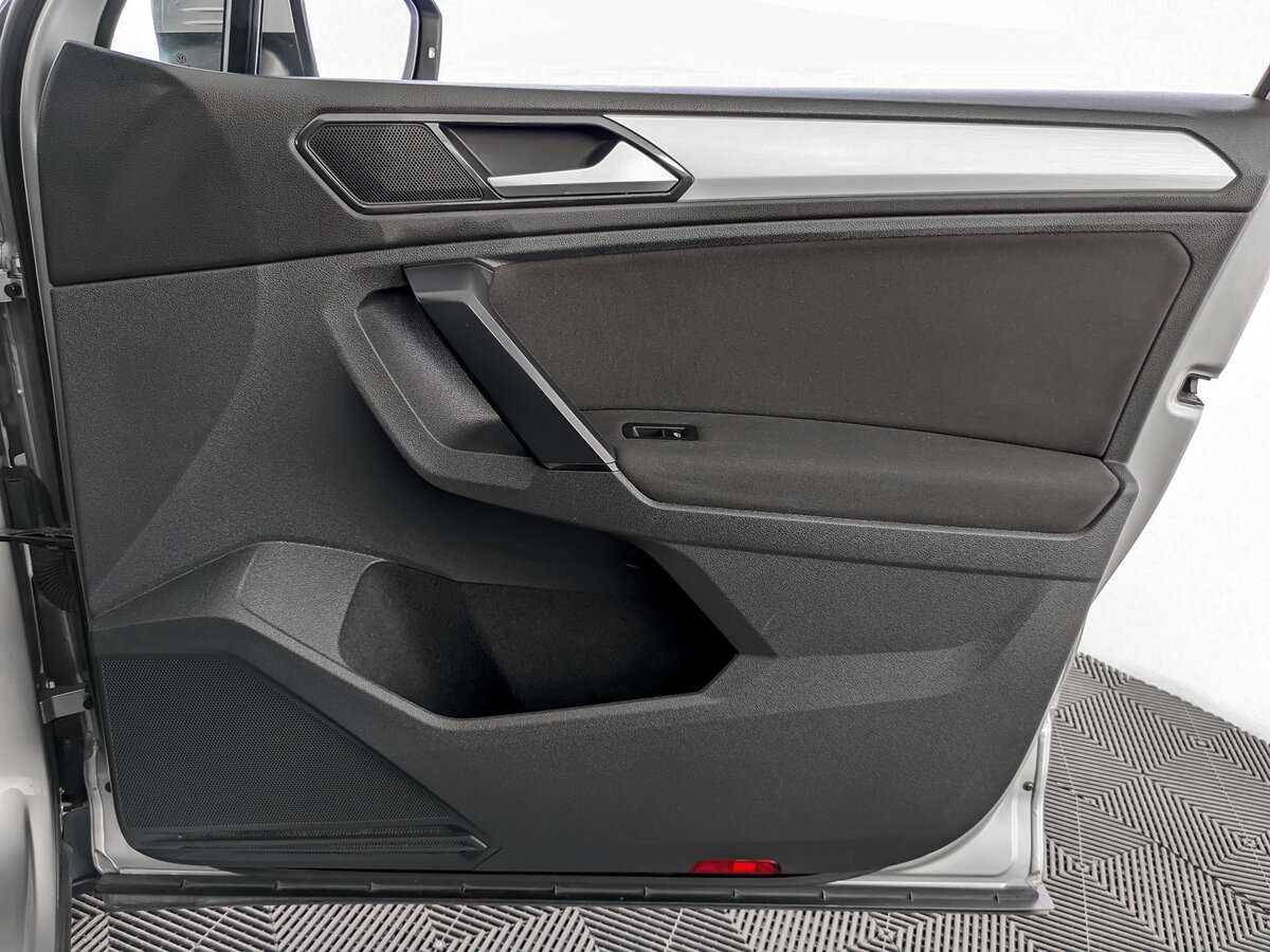 Купить Volkswagen Tiguan, 2017, 107 312 км.. Фото: #19