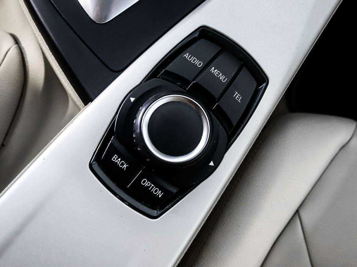 Купить BMW 3 серии, 2013, 132 411 км.. Фото: #10