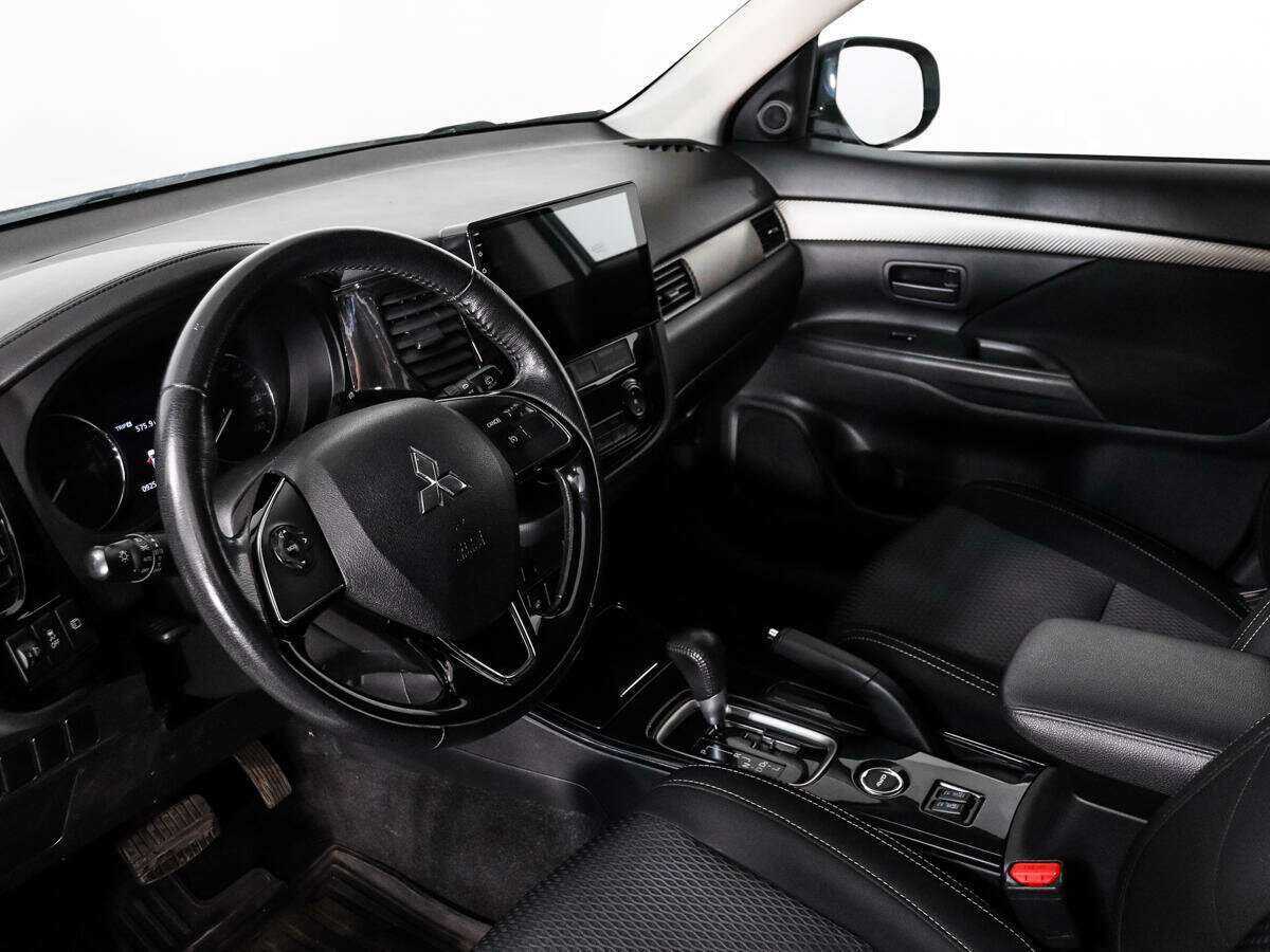 Купить Mitsubishi Outlander, 2018, 92 560 км.. Фото: #8