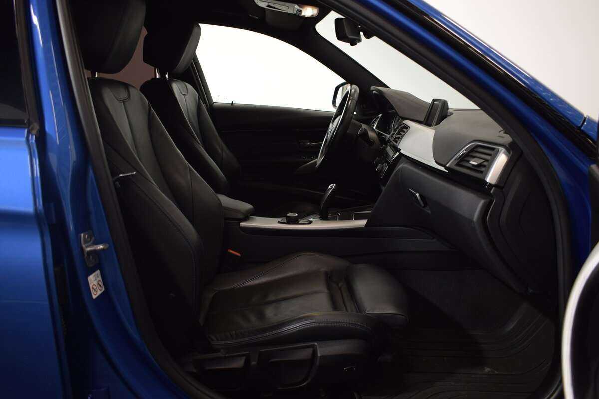 Купить BMW 3 серии, 2018, 90 687 км.. Фото: #14