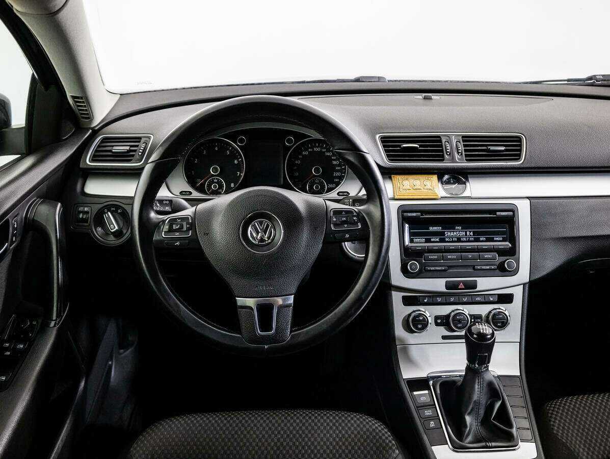 Купить Volkswagen Passat, 2013, 145 126 км.. Фото: #11