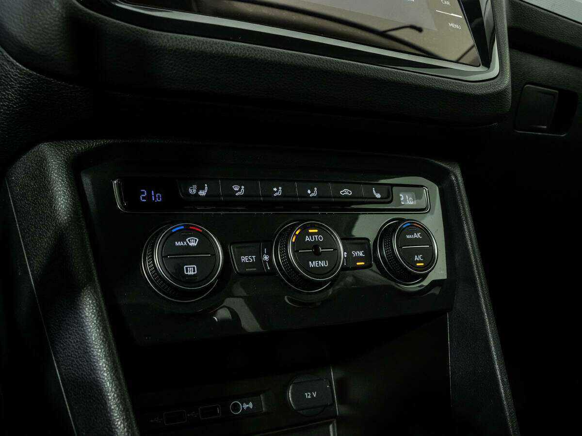 Купить Volkswagen Tiguan, 2020, 88 056 км.. Фото: #13