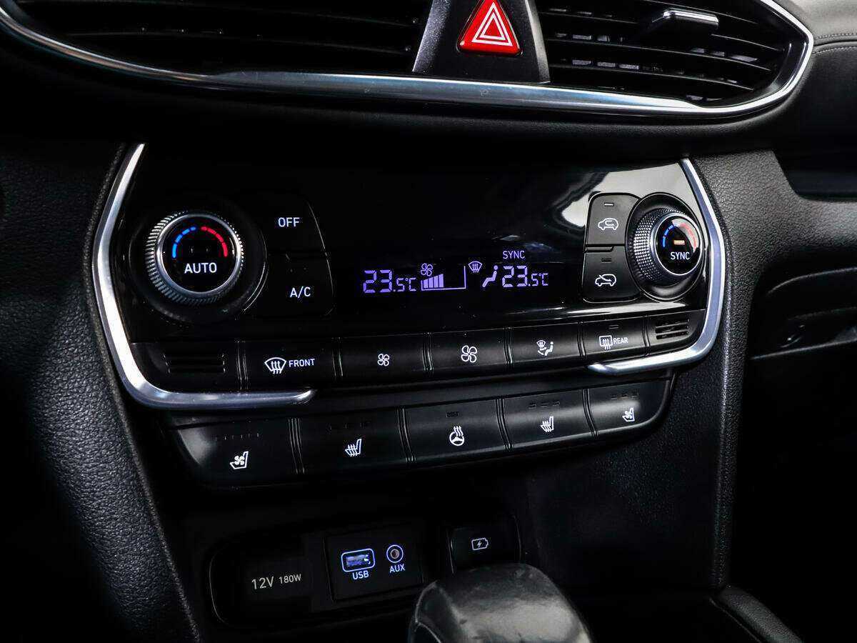 Купить Hyundai Santa Fe, 2018, 71 300 км.. Фото: #18