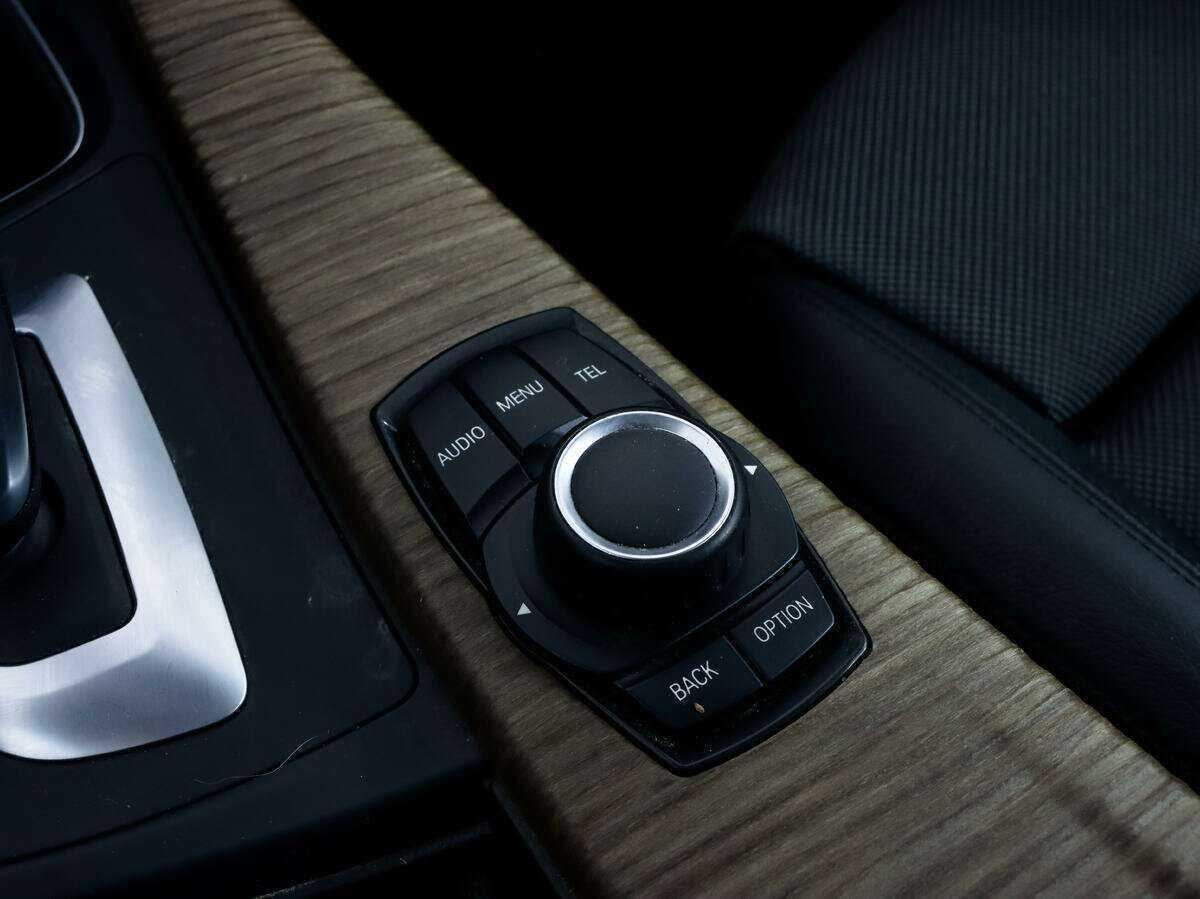 Купить BMW 3 серии, 2014, 158 601 км.. Фото: #10