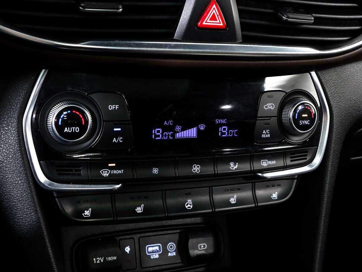 Купить Hyundai Santa Fe, 2018, 136 500 км.. Фото: #13