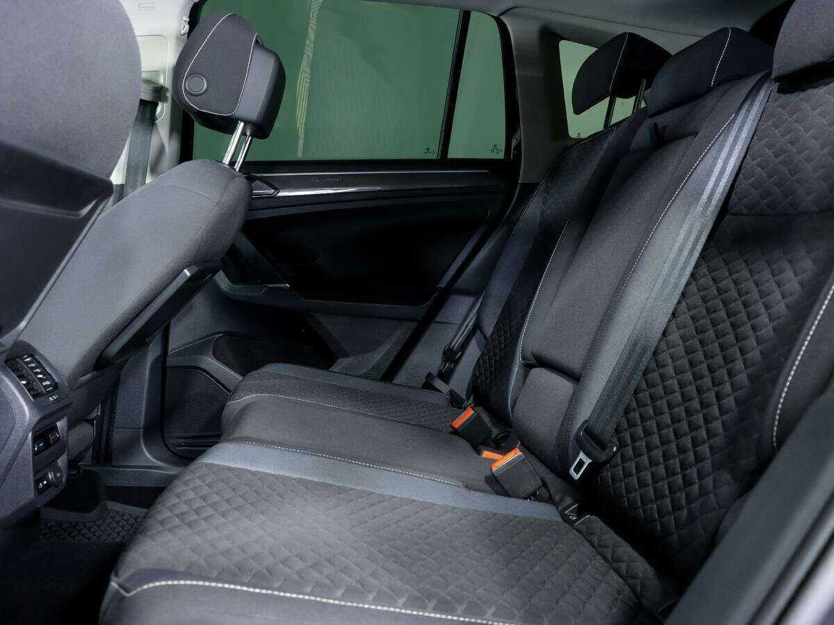 Купить Volkswagen Tiguan, 2018, 116 557 км.. Фото: #10
