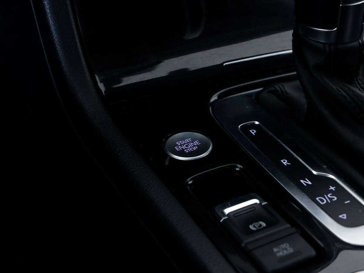 Купить Volkswagen Touareg, 2016, 216 767 км.. Фото: #13