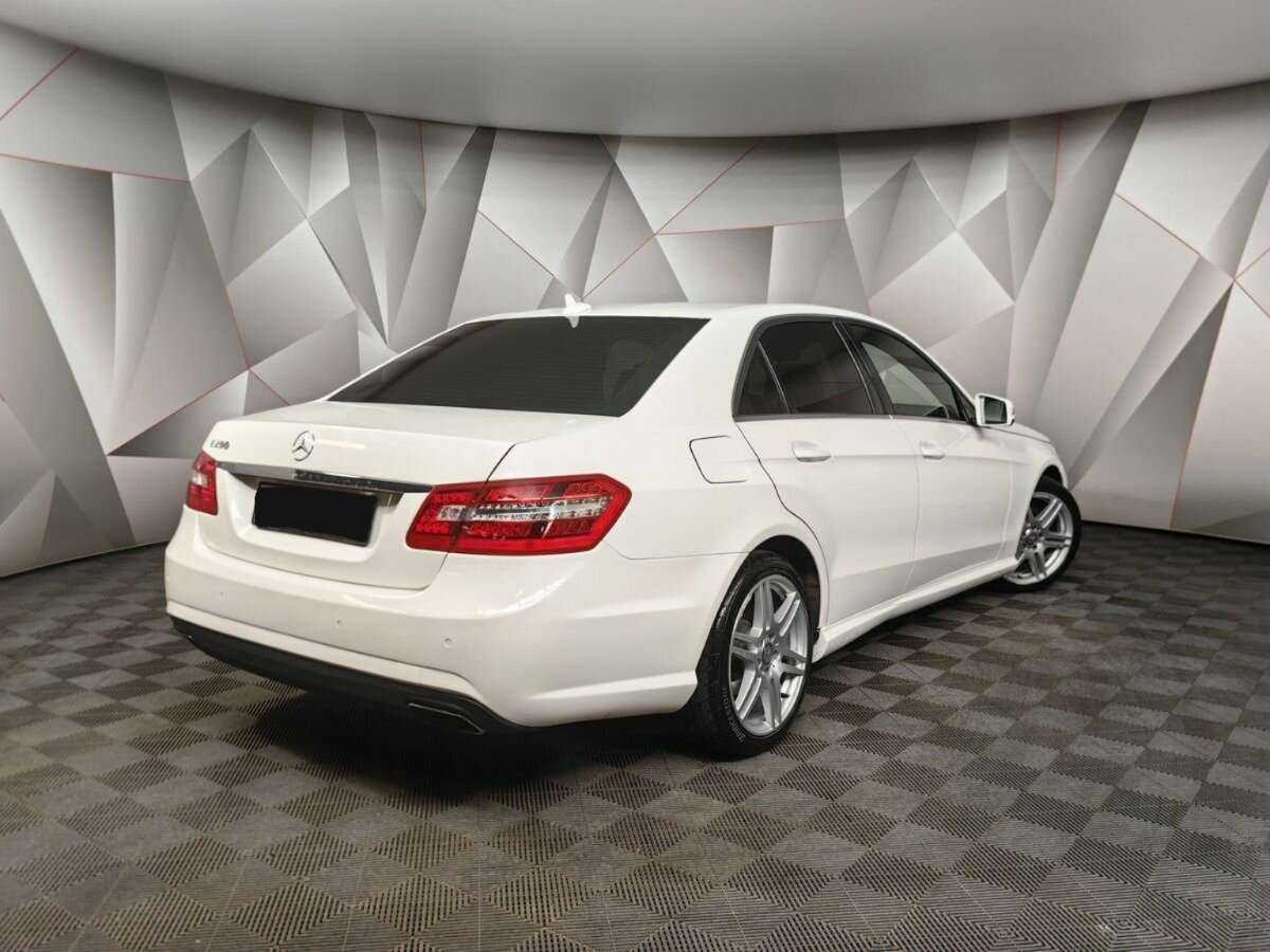 Купить Mercedes-Benz E-Класс, 2013, 98 454 км.. Фото: #1