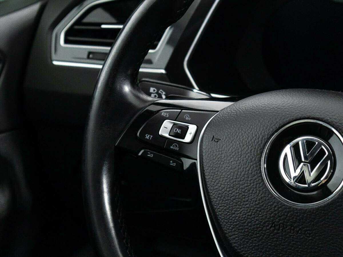 Купить Volkswagen Tiguan, 2018, 137 212 км.. Фото: #19