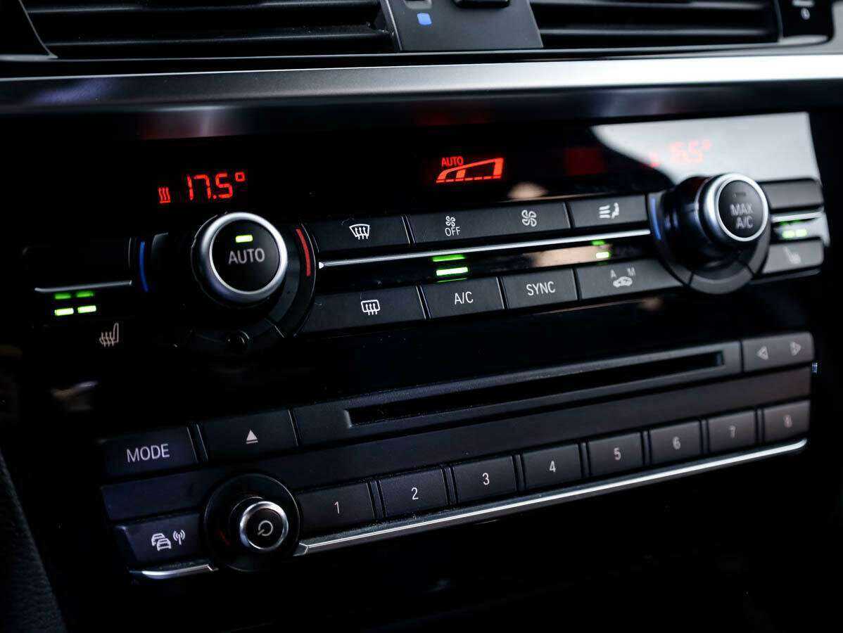 Купить BMW X3, 2017, 216 146 км.. Фото: #14