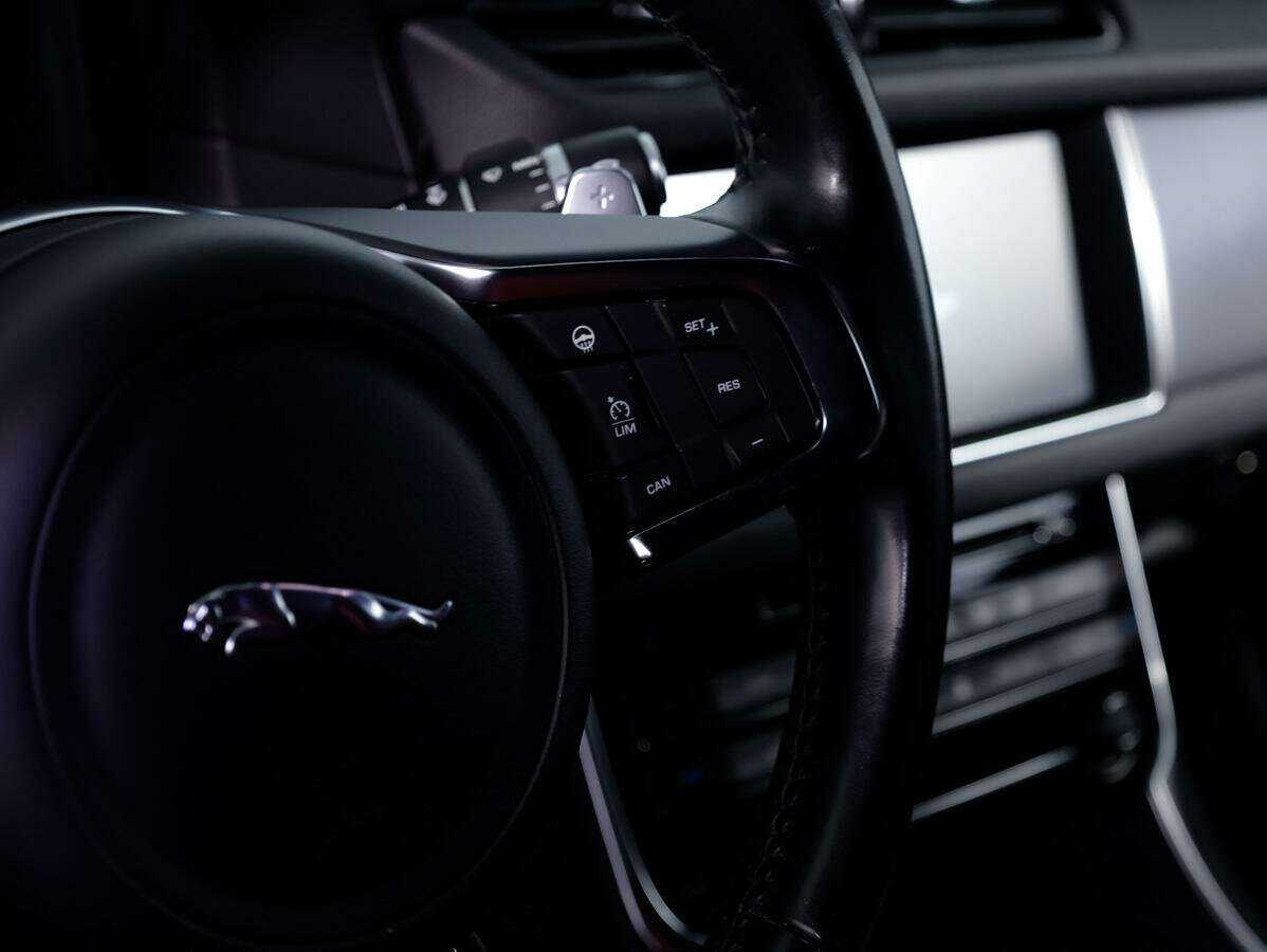 Купить Jaguar XF, 2017, 137 375 км.. Фото: #24