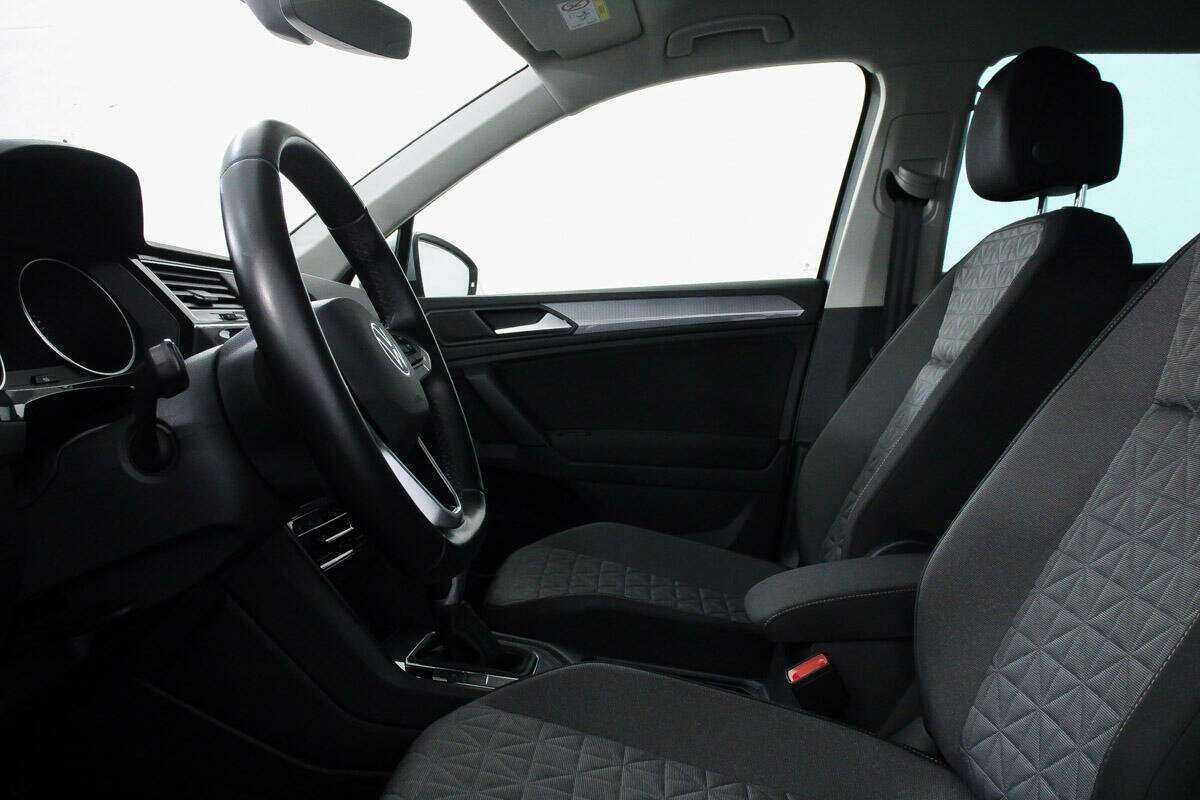 Купить Volkswagen Tiguan, 2021, 20 086 км.. Фото: #6